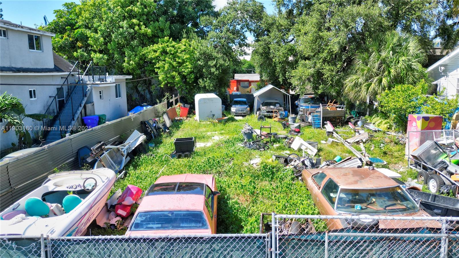 LAWRENCE ESTATE LAND CO - Land