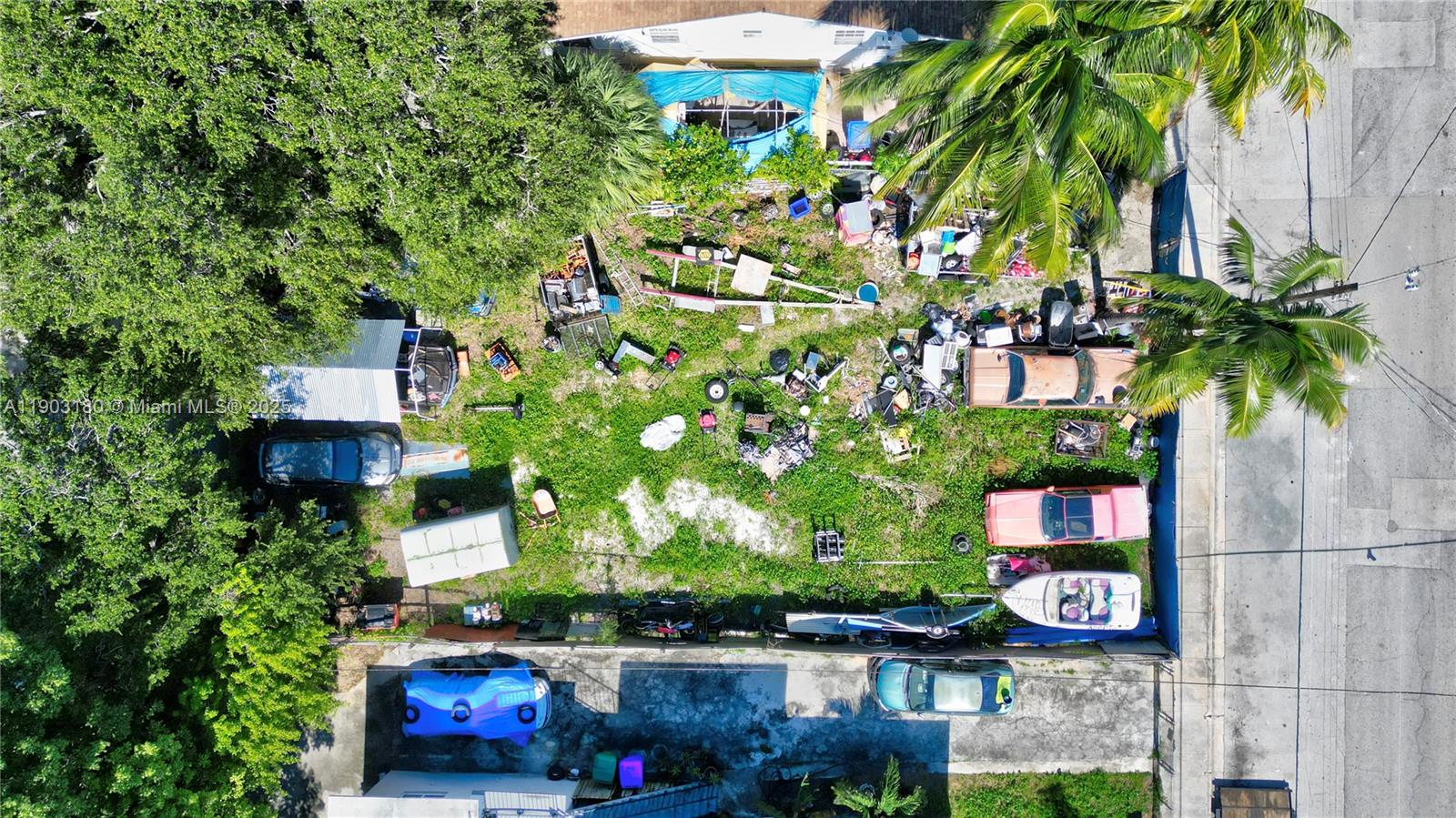 LAWRENCE ESTATE LAND CO - Land