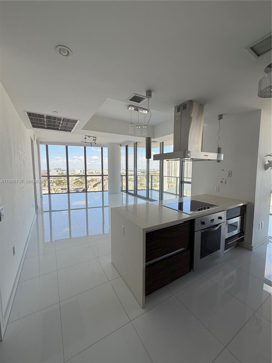 MARQUIS CONDO - Residential Lease