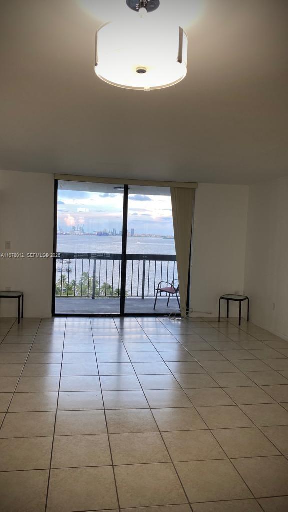 BRICKELL BAY CLUB CONDO - Residential Lease