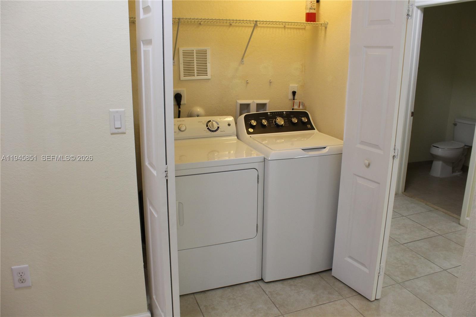 THE COURTS AT BAYSHORE I - Residential