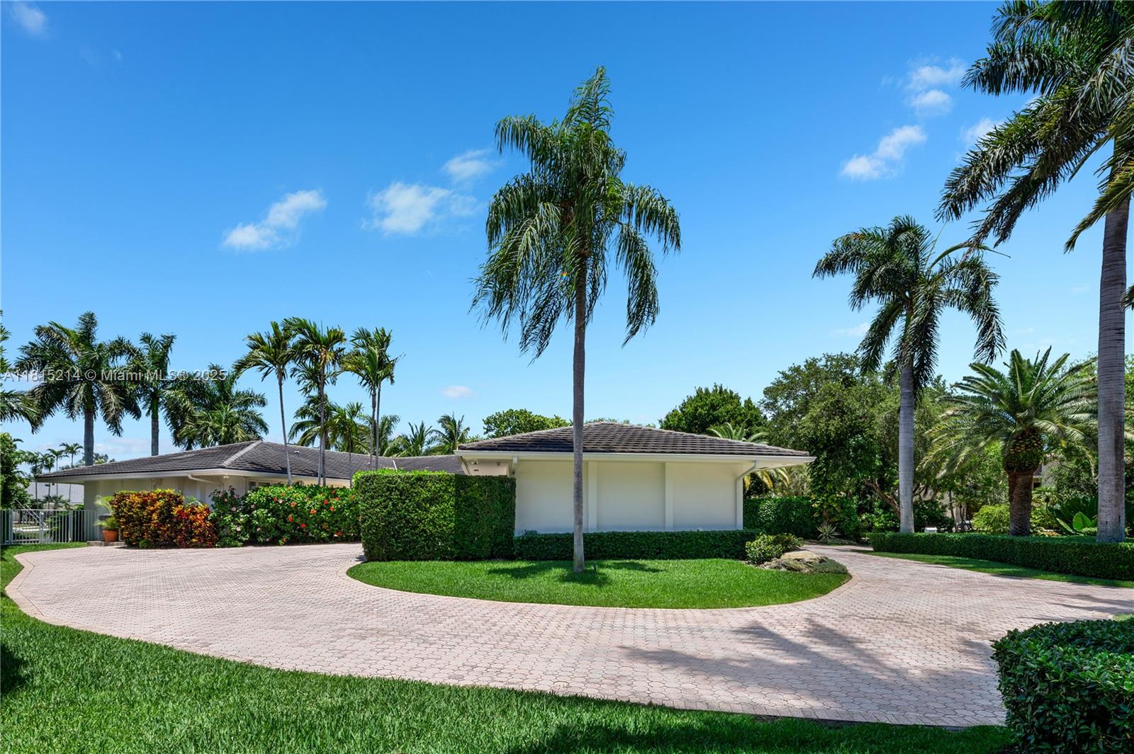 435 Marquesa Dr