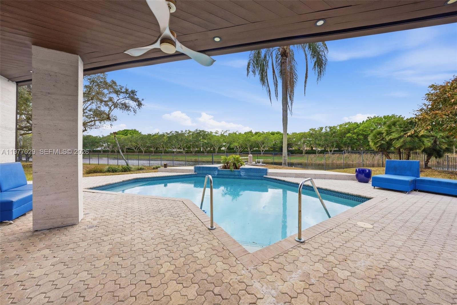 WINDMILL RANCH ESTATES - Residential