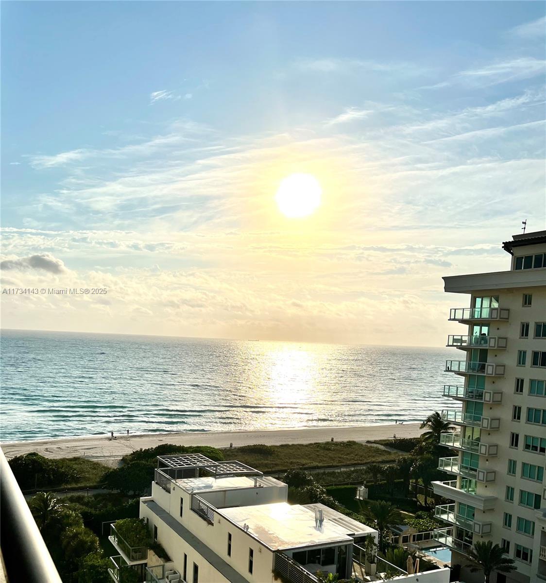 9511 Collins Ave 1008, Surfside, Miami-Dade County, Florida - 1 Bedrooms  
2 Bathrooms - 