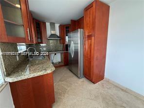 DEL MAR CONDO - Residential Lease