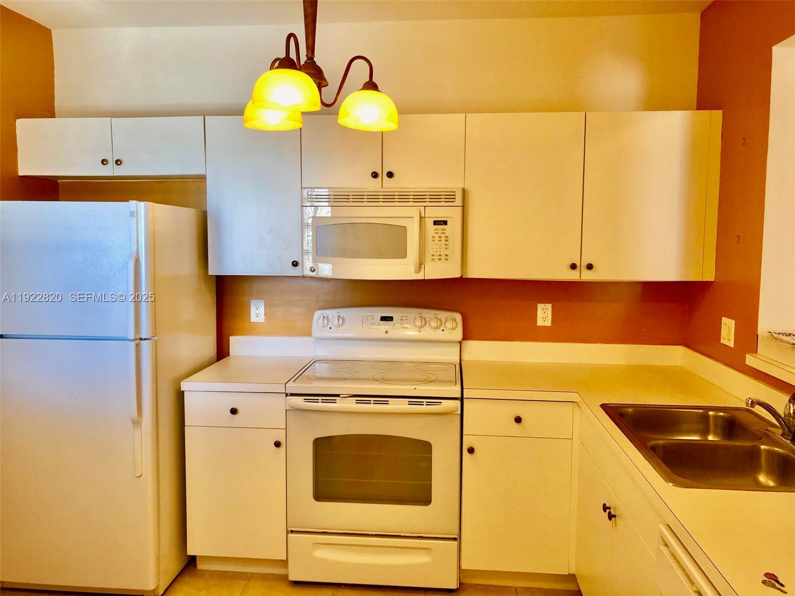 View photos, virtual tours, details... 1165 Golden Lakes Blvd 1226