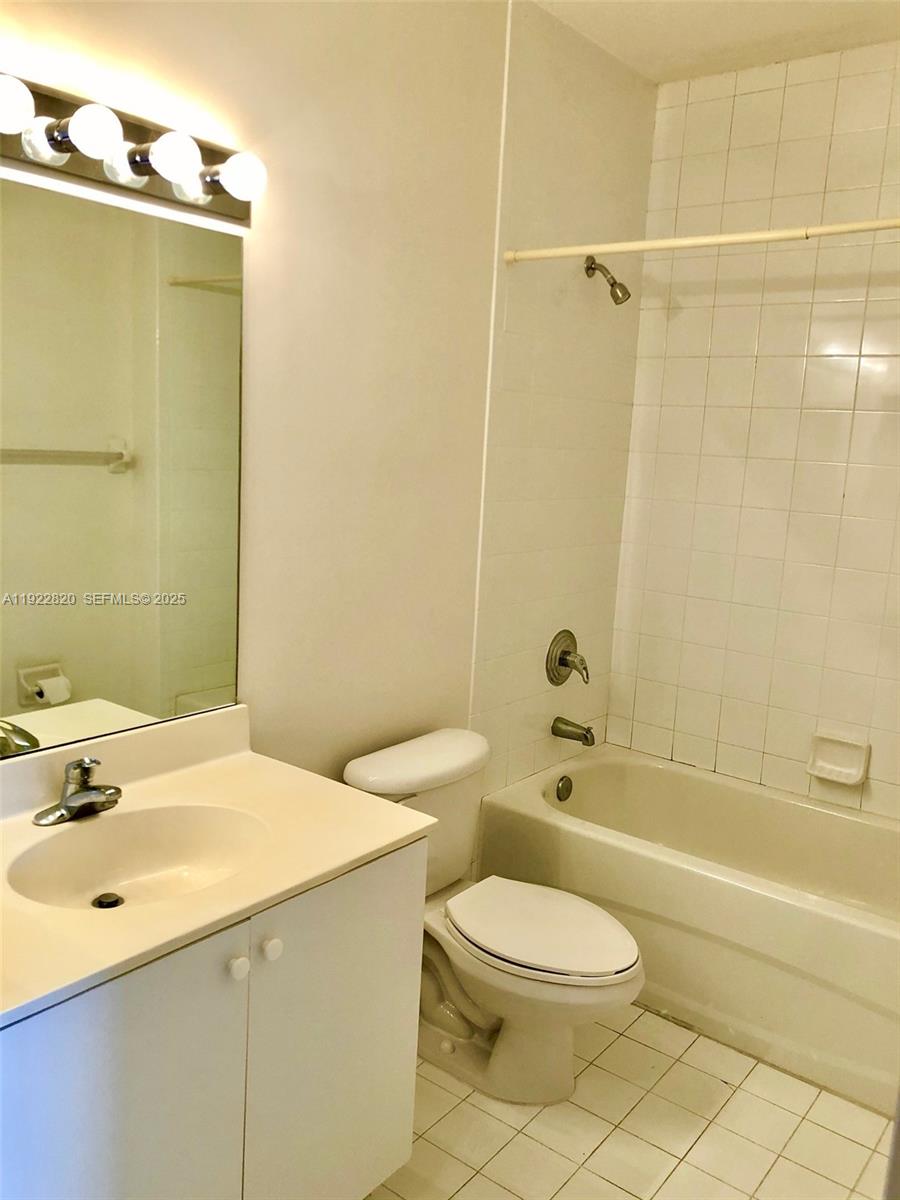 BELVEDERE ISLES CONDO NO - Residential