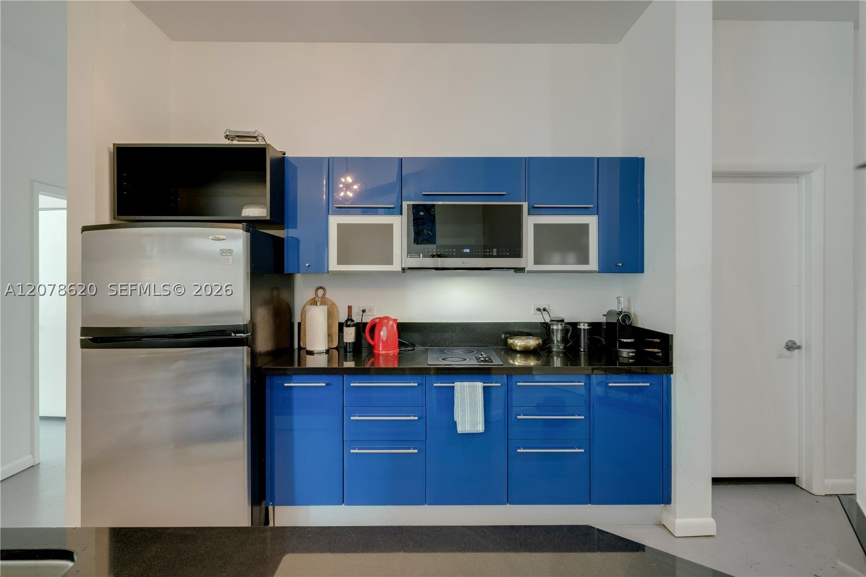253 NE 2nd St 228