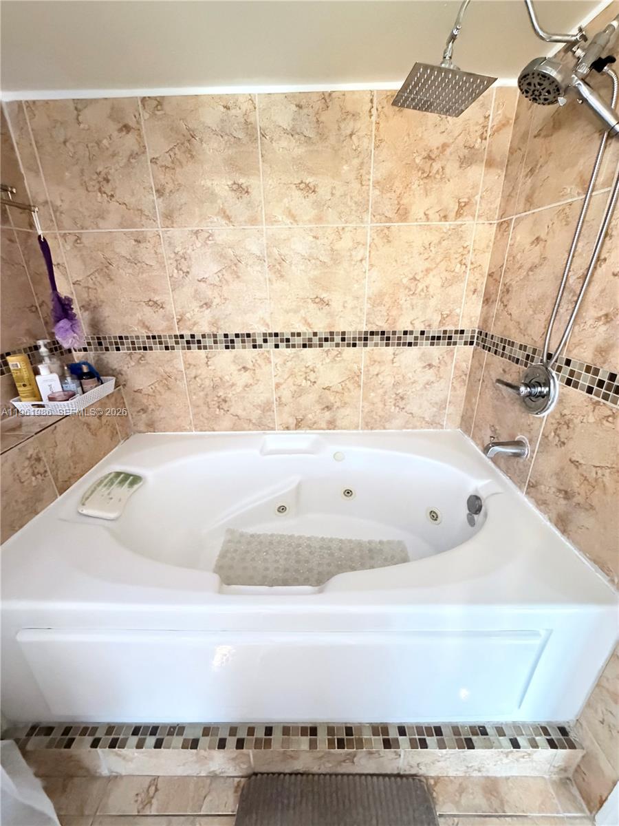 LAKEVIEW HOMES PHASE 1 - Residential