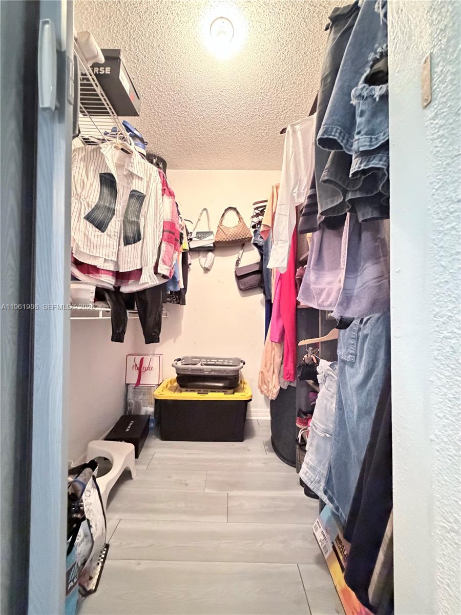 LAKEVIEW HOMES PHASE 1 - Residential