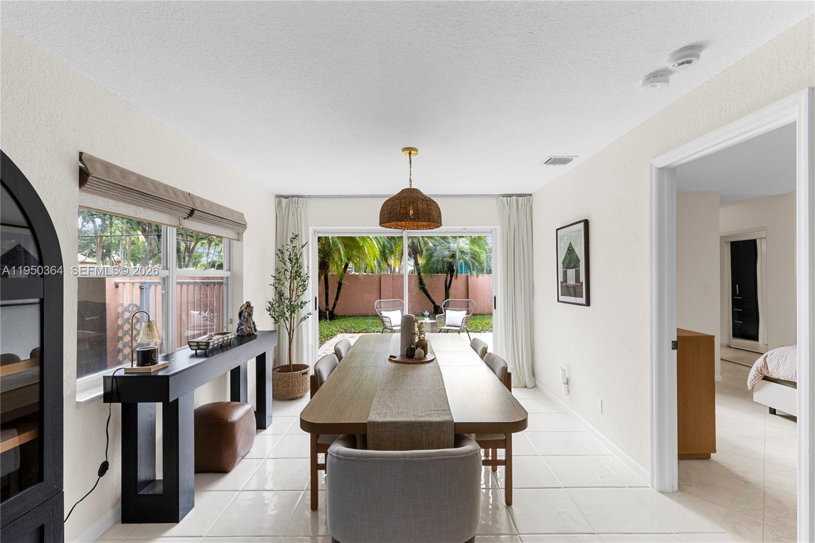 TROPICAL LAKES PH 2 - Residential