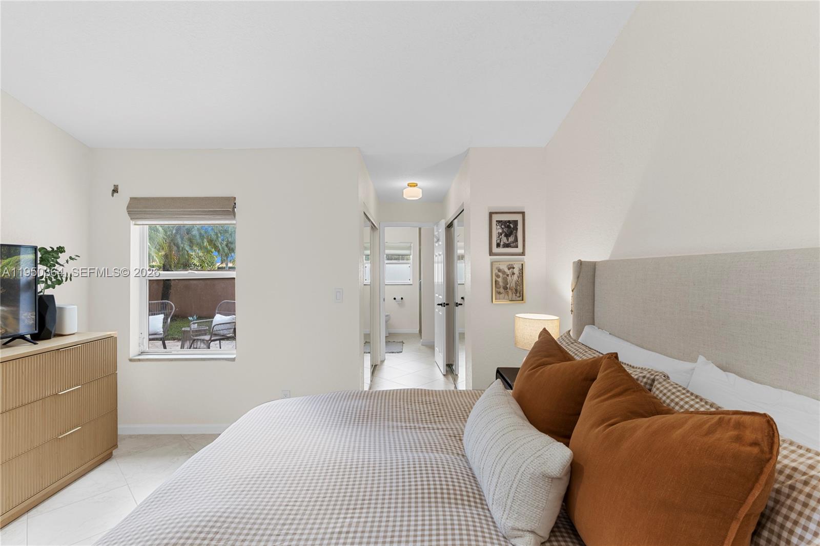 TROPICAL LAKES PH 2 - Residential