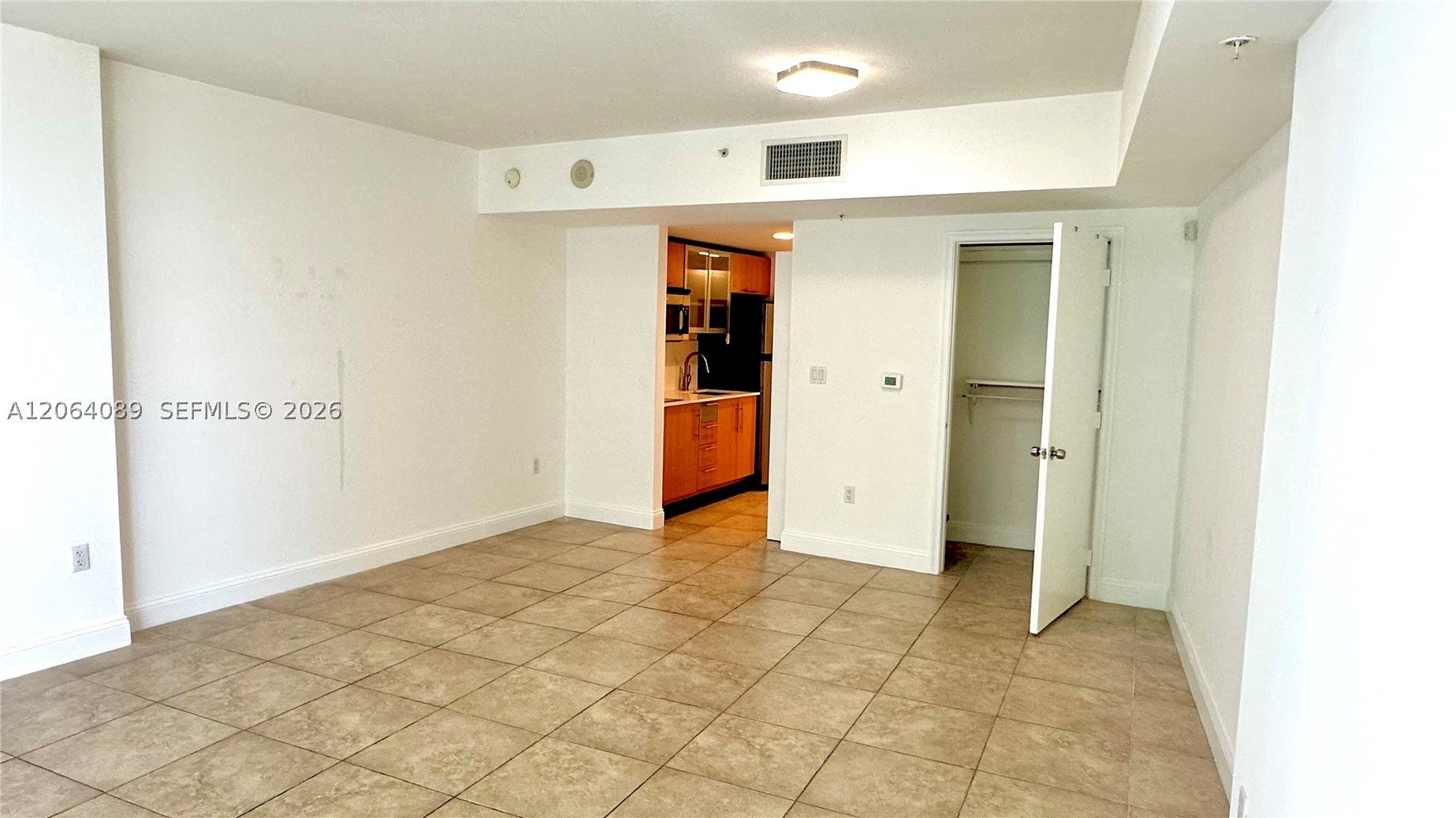 1750 N Bayshore Dr 2607
