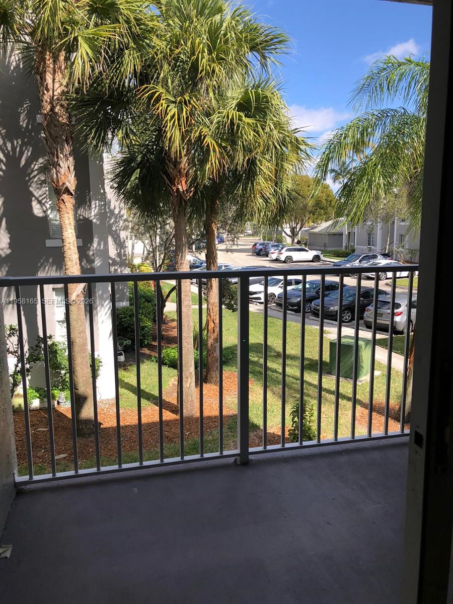 DEVONAIRE CONDO AT PEMBRO - Residential Lease