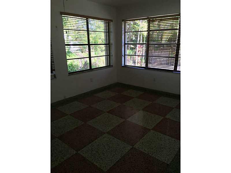 BRICKELL ESTS - Residential Lease