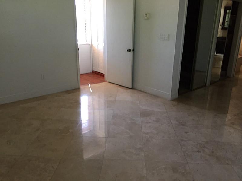 BRICKELL ESTS - Residential Lease