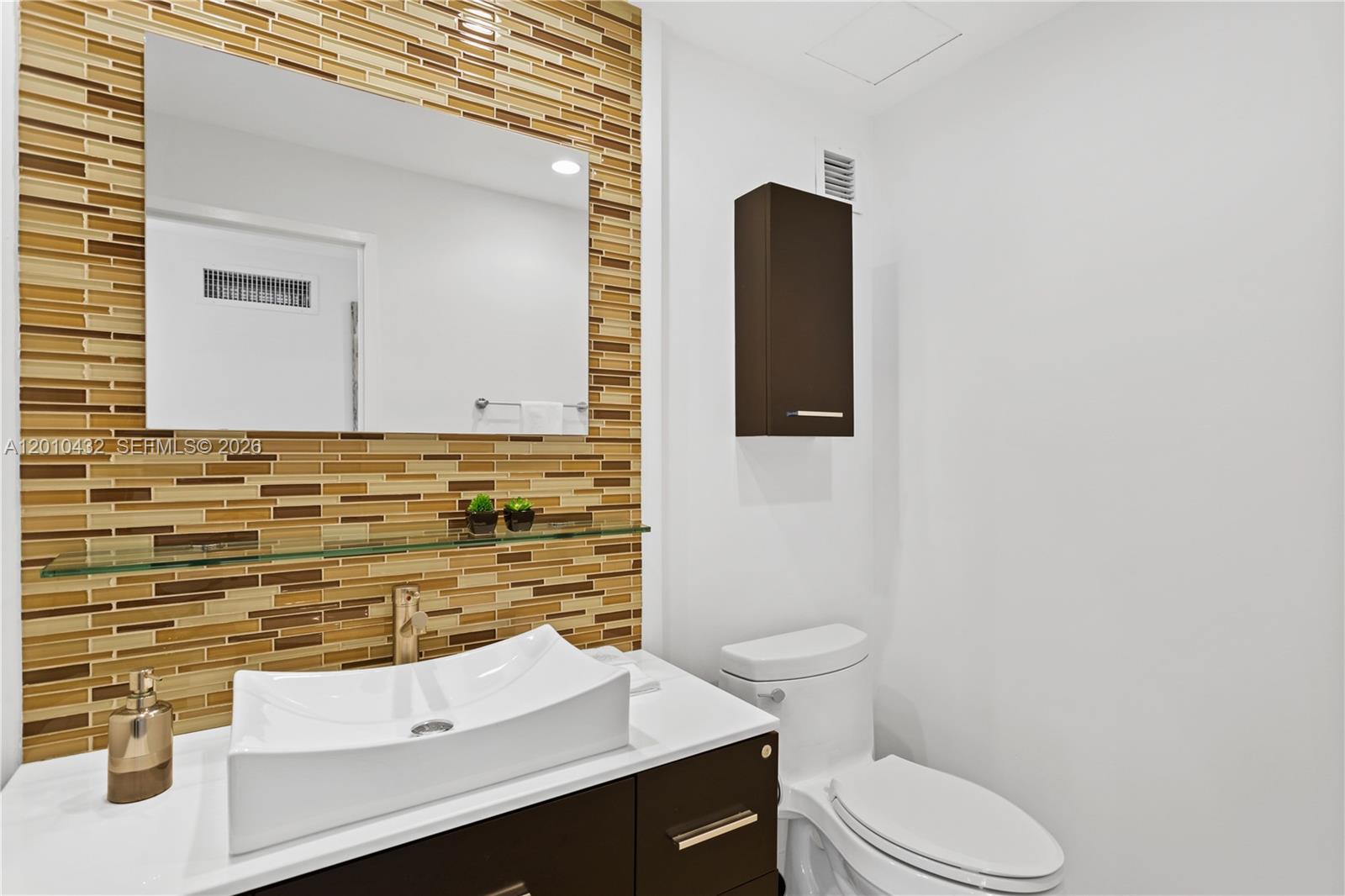 BLAIR HOUSE CONDO - WEST - Residential