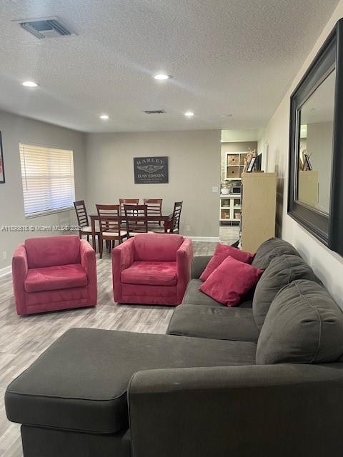 CHANTECLAIR VILLAS CONDO - Residential