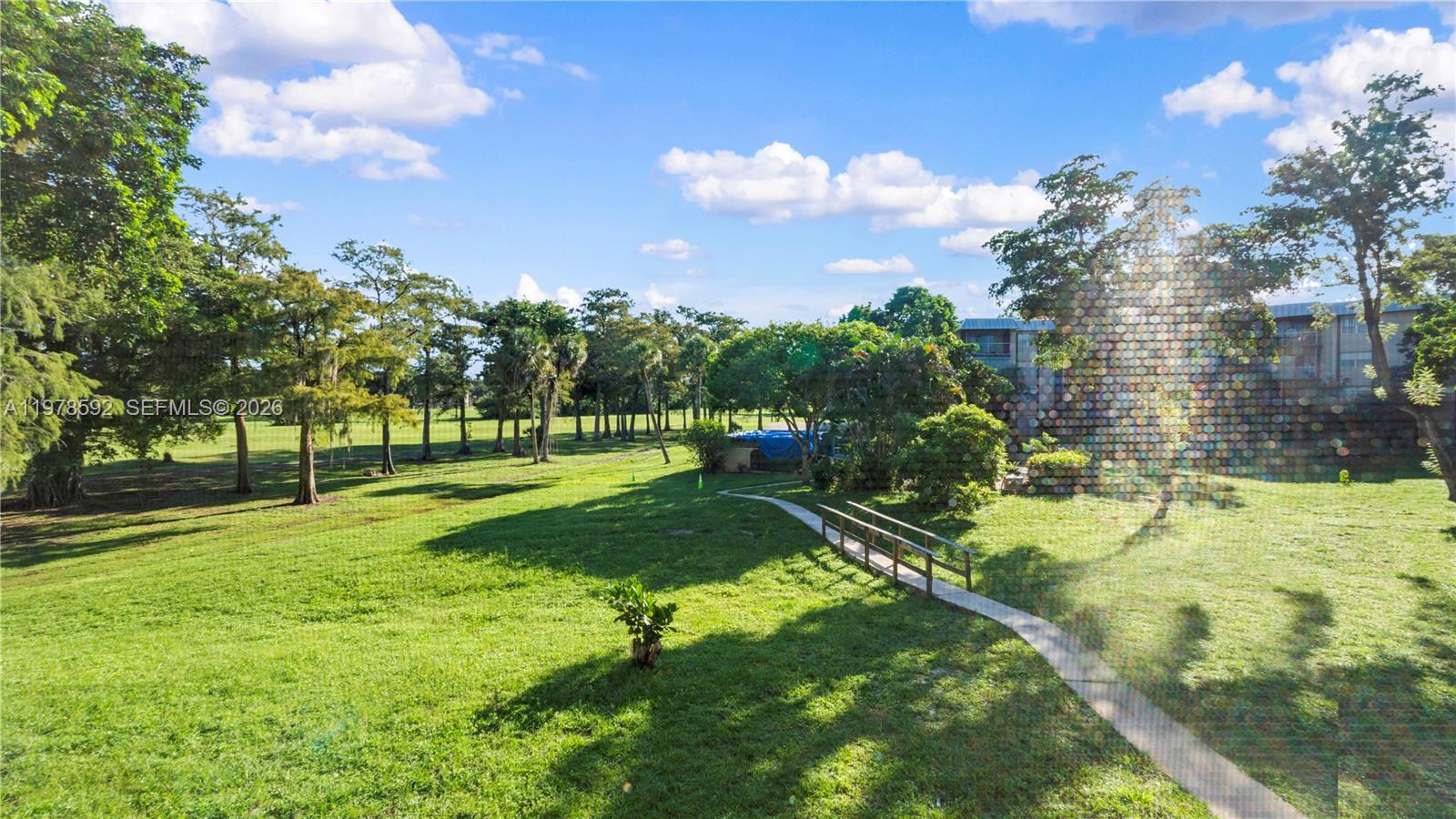 INVERRARY COUNTRY CLUB - Residential Lease