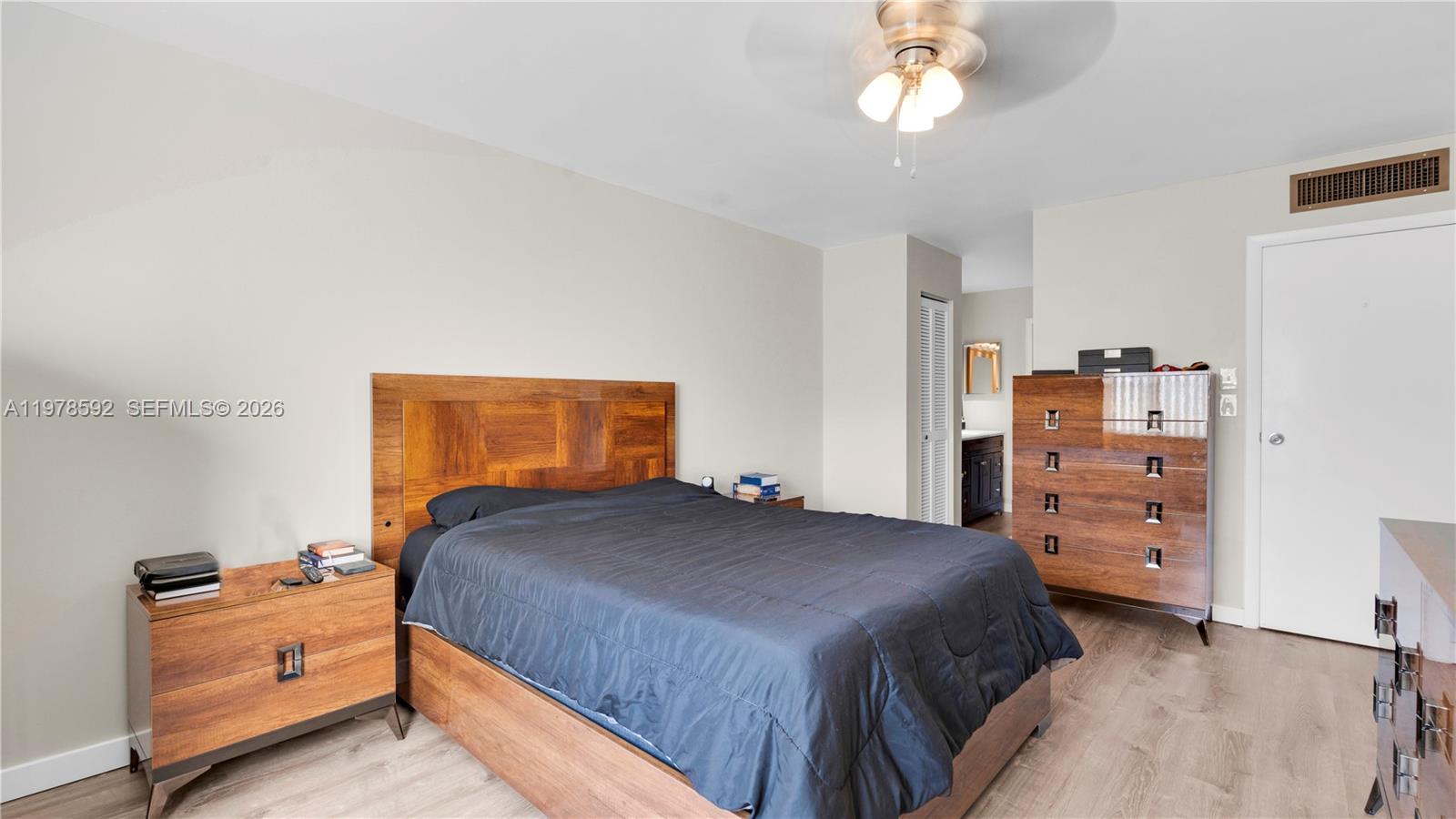 INVERRARY COUNTRY CLUB - Residential Lease