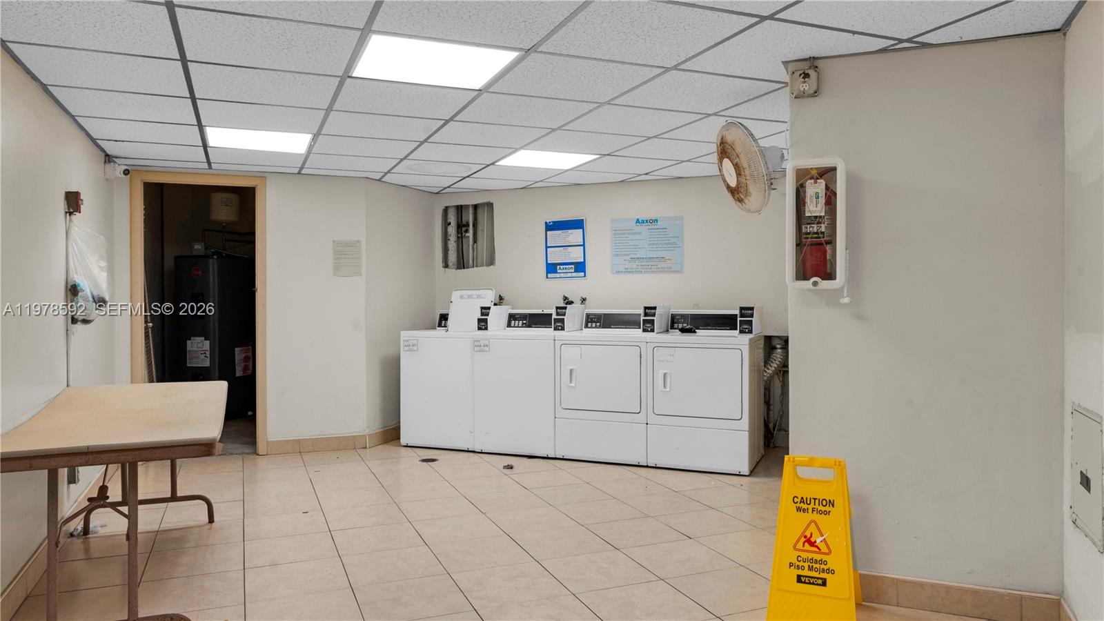 INVERRARY COUNTRY CLUB - Residential Lease