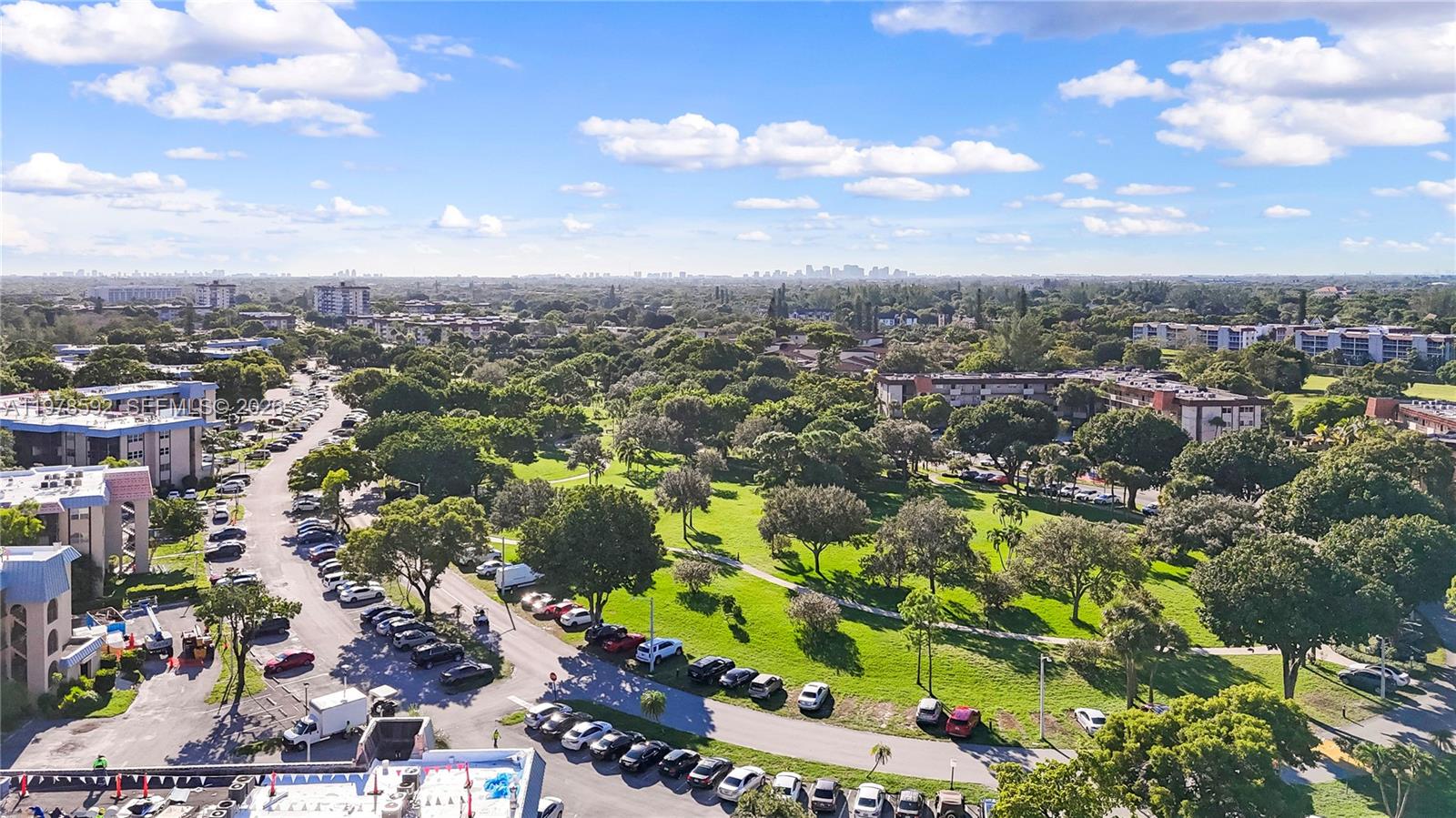 INVERRARY COUNTRY CLUB - Residential Lease