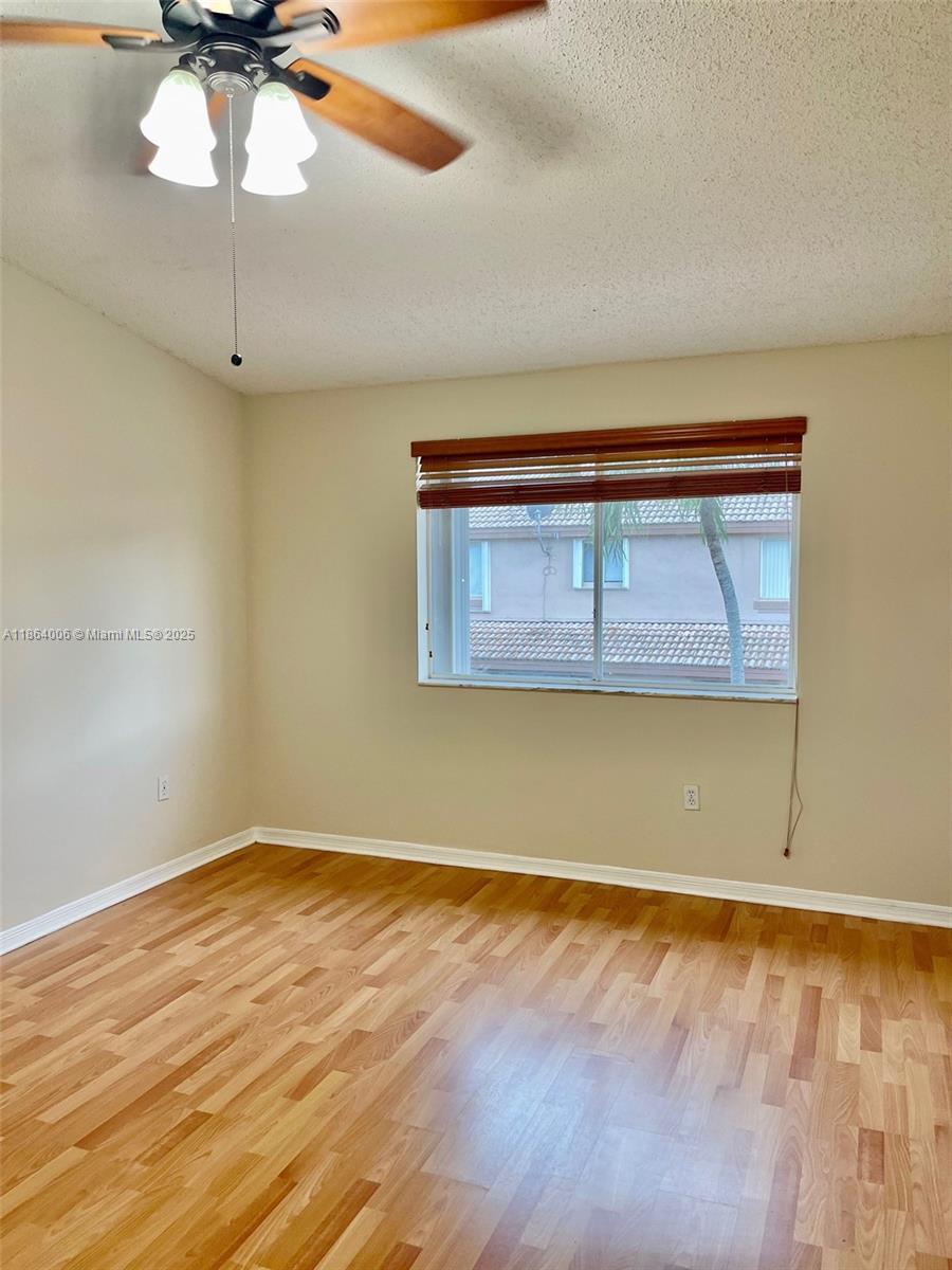 HEFTLERS LAGO MAR WEST - Residential