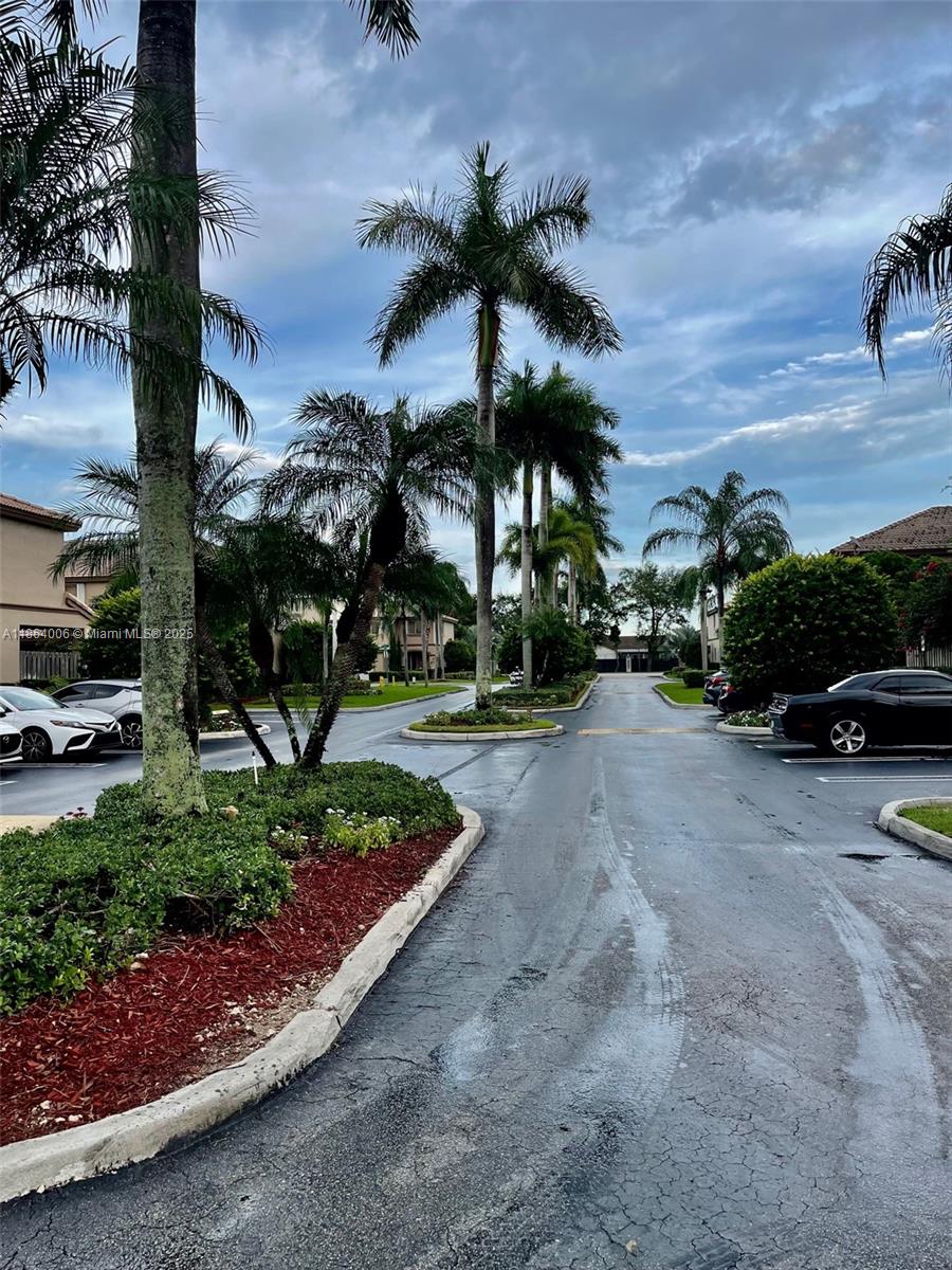 HEFTLERS LAGO MAR WEST - Residential