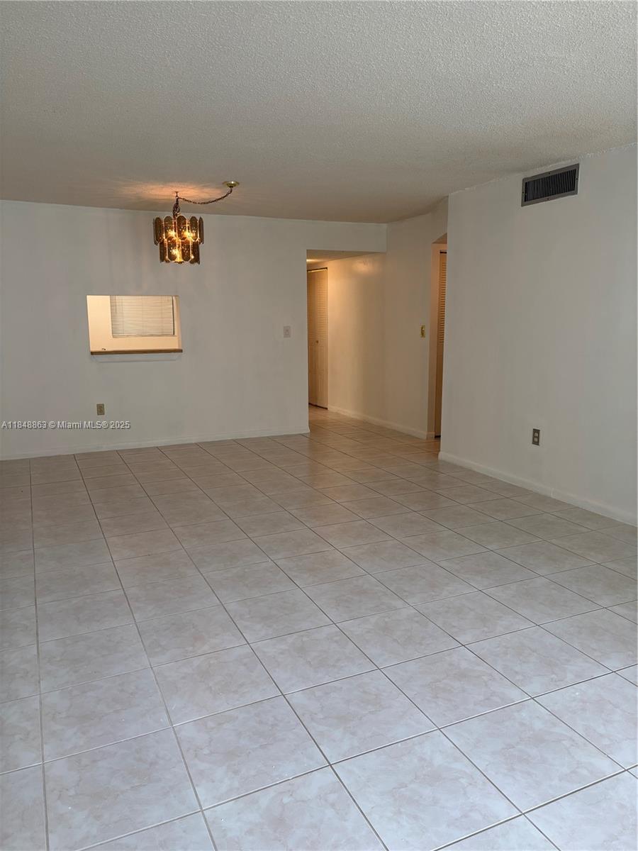 1820 SW 81st Ave 3115, North Lauderdale, FL, 33068/$139,900 2 1820 SW 81st Ave 3115