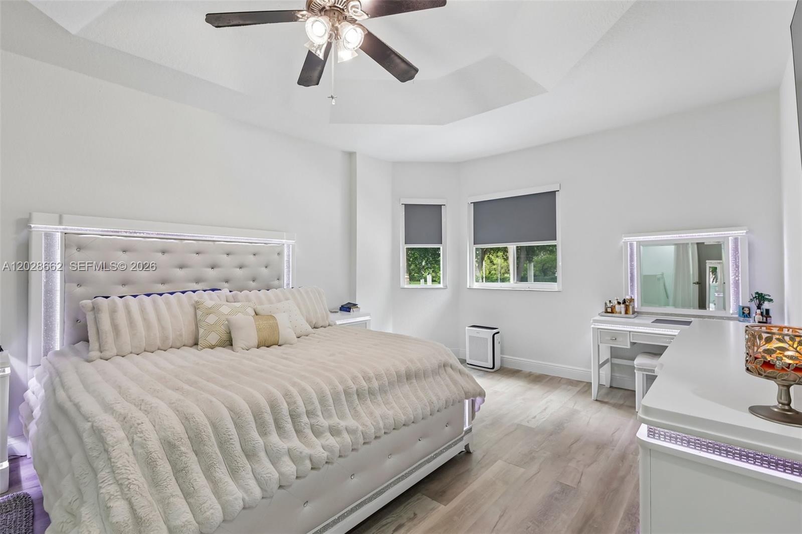 POD 10 AT MONARCH LAKES - Residential