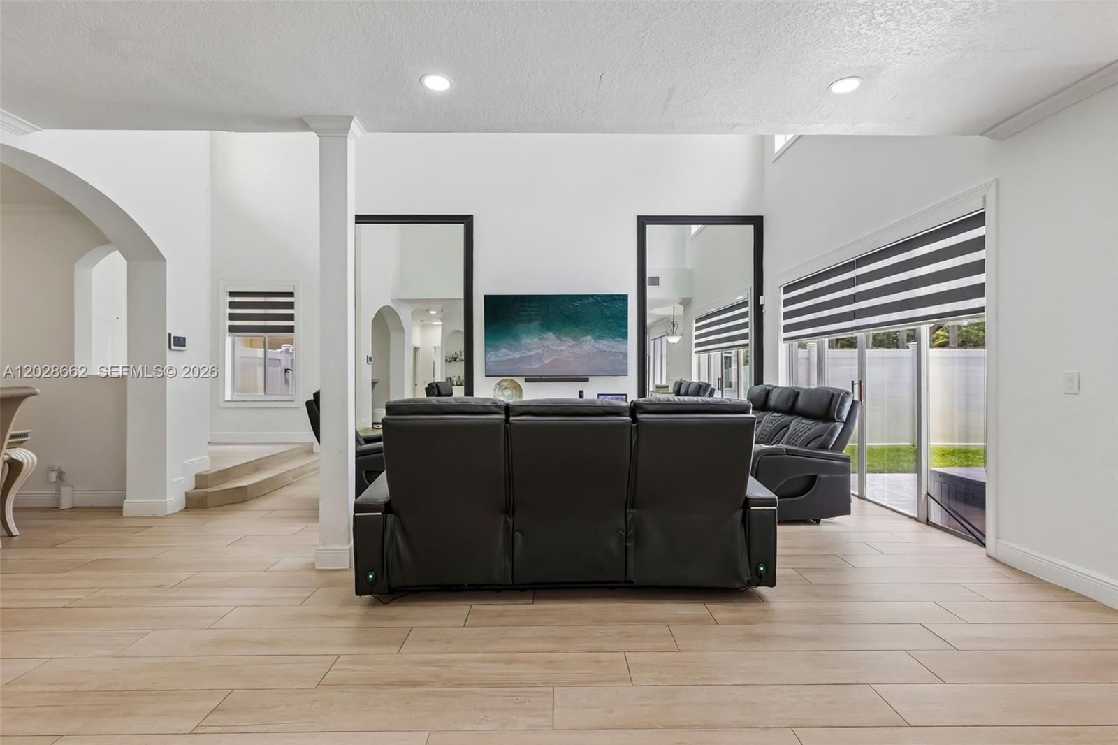 POD 10 AT MONARCH LAKES - Residential