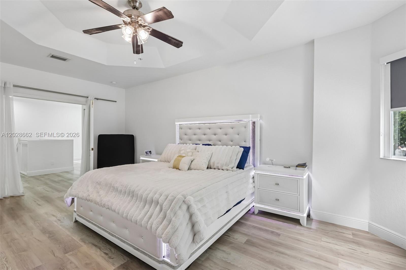 POD 10 AT MONARCH LAKES - Residential