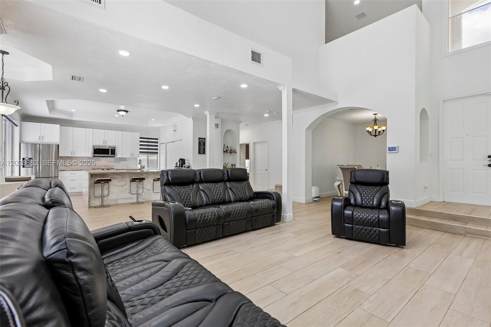 POD 10 AT MONARCH LAKES - Residential