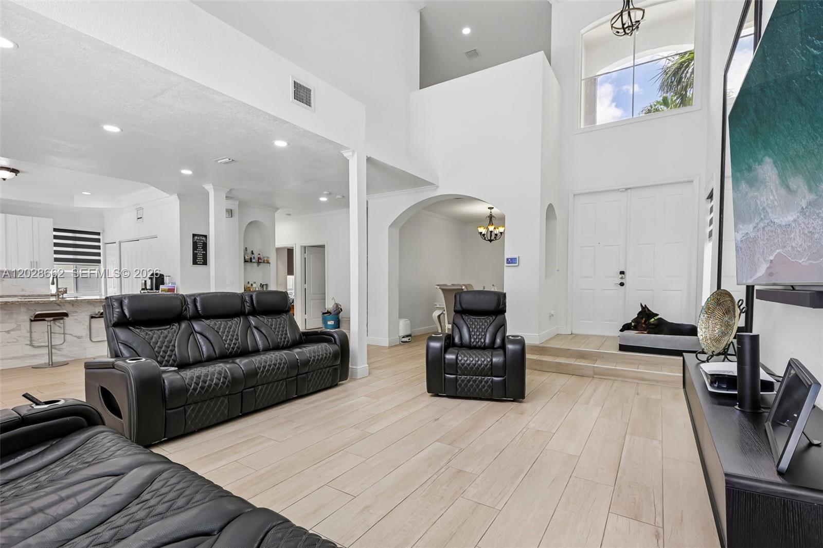 POD 10 AT MONARCH LAKES - Residential