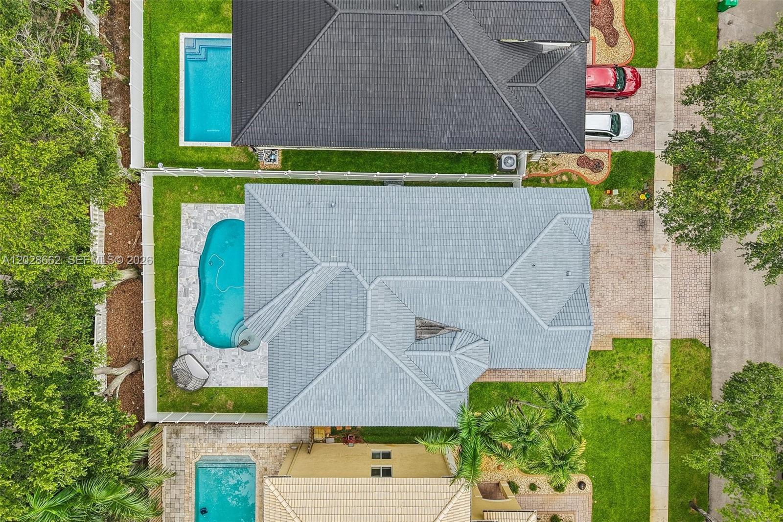 POD 10 AT MONARCH LAKES - Residential