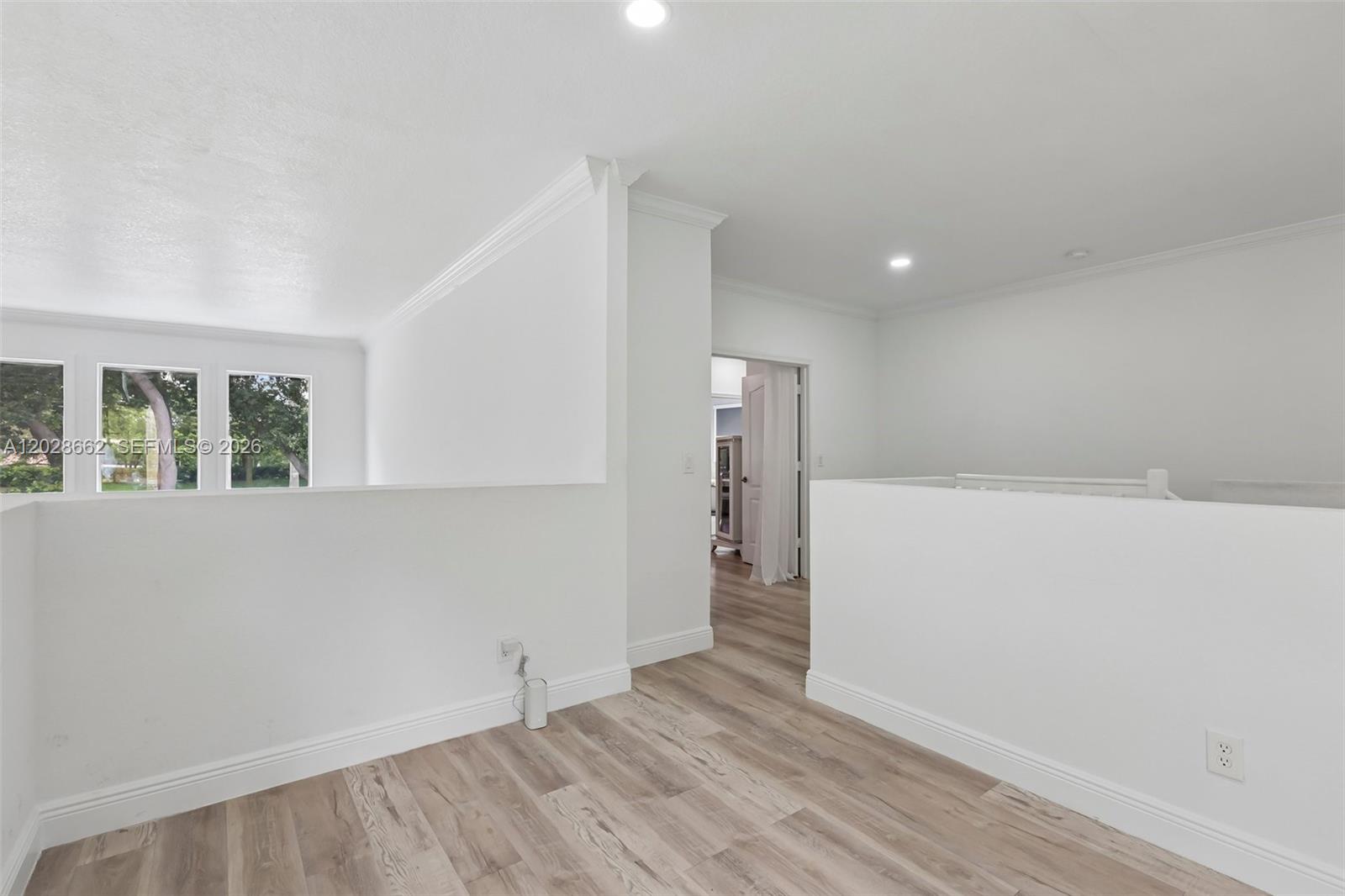 POD 10 AT MONARCH LAKES - Residential