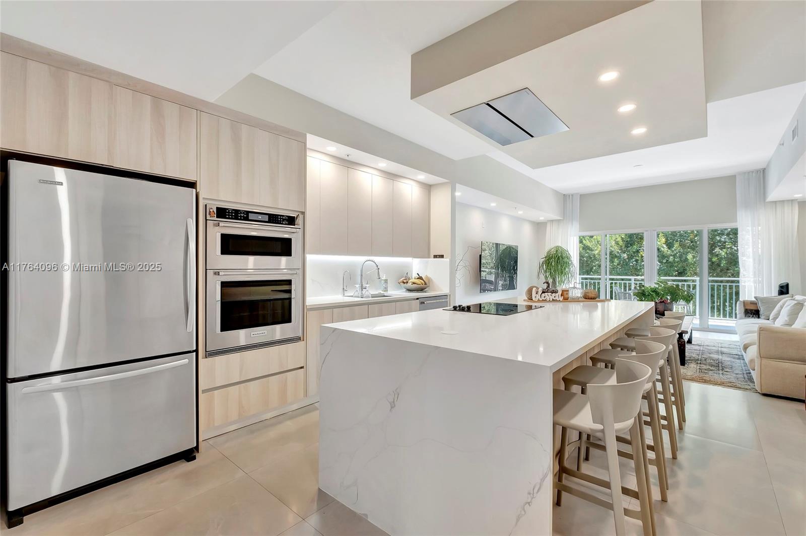 Property for Sale at 5300 Nw 87th Ave 1213, Doral, Miami-Dade County, Florida - Bedrooms: 3 
Bathrooms: 4  - $220,000