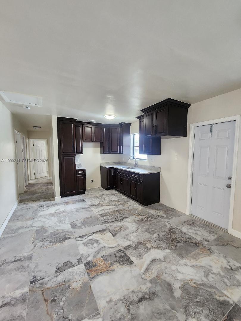 OAKLAND PARK - Residential Lease