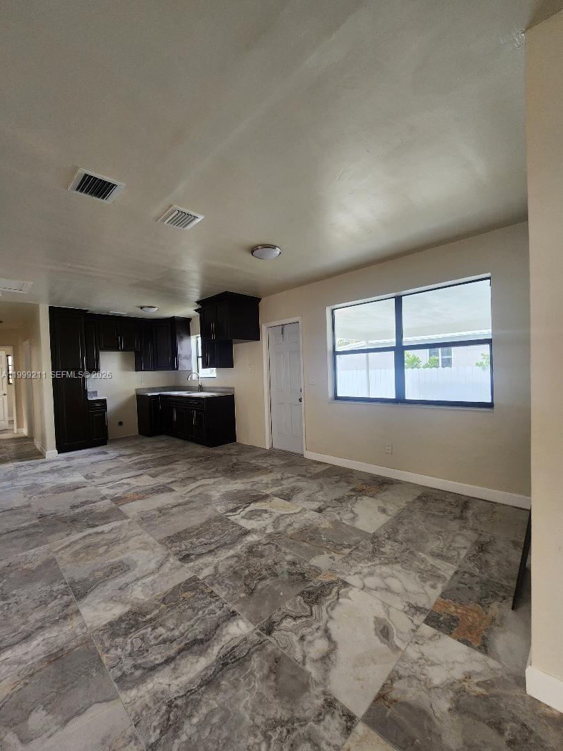 OAKLAND PARK - Residential Lease