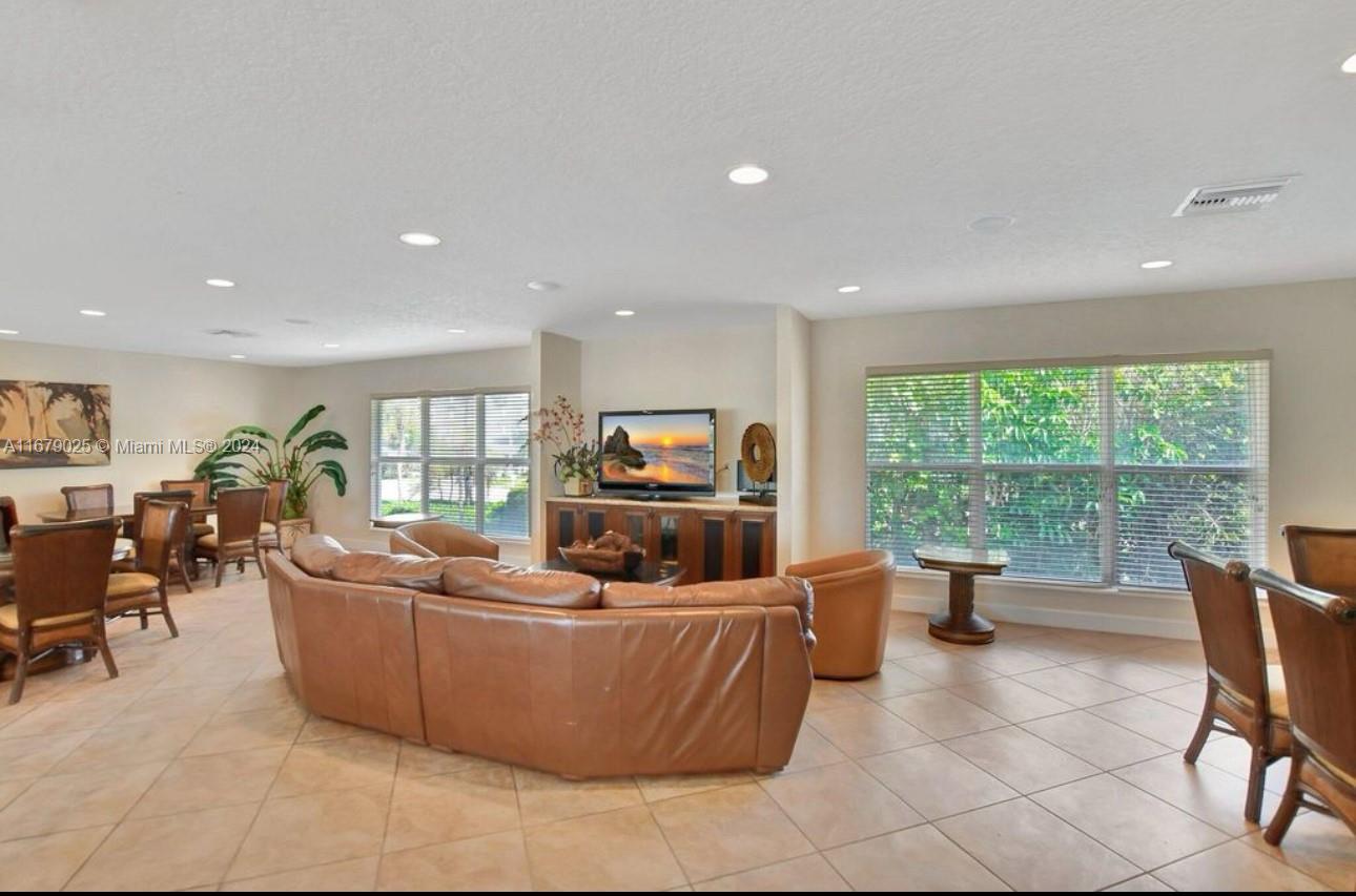 DELRAY BY THE SEA IN - Residential