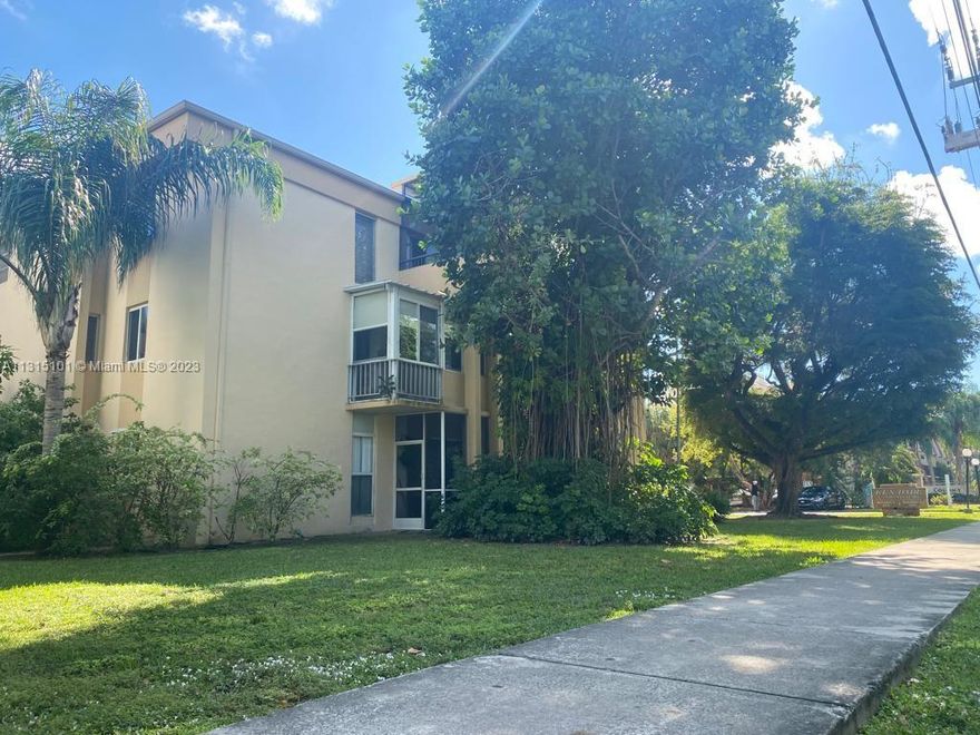 Multiple offer situation ending on Saturday Feb 11 at 5:00 pm. Beautiful Condo for Sale in the Heart of Kendall. Excellent view of the Pool and Park from your full-sized screened-in balcony. Open layout with the potential to open kitchen and eat-in kitchen space. Spacious bedroom with large walking closet, New Tile floors throughout, new A/C unit, screened balcony, and one assigned parking space. The complex is within walking distance of Dadeland Mall, and shopping centers, transportation includes metro rail, and buses, and is close to the Palmetto expressway.