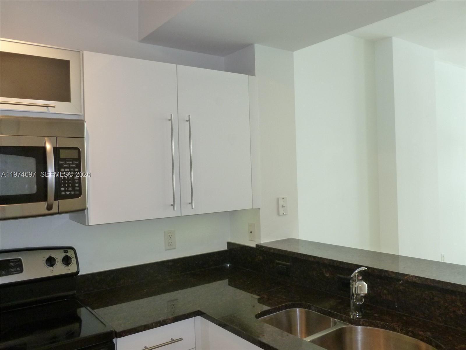 TOSCANO CONDO - Residential