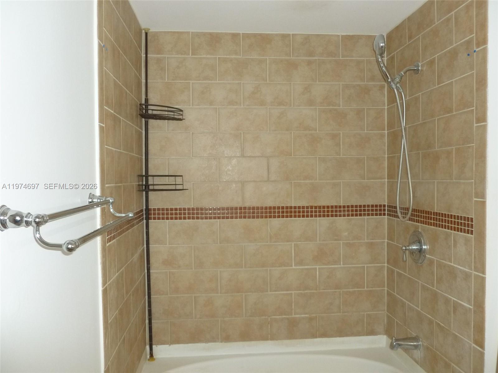 TOSCANO CONDO - Residential