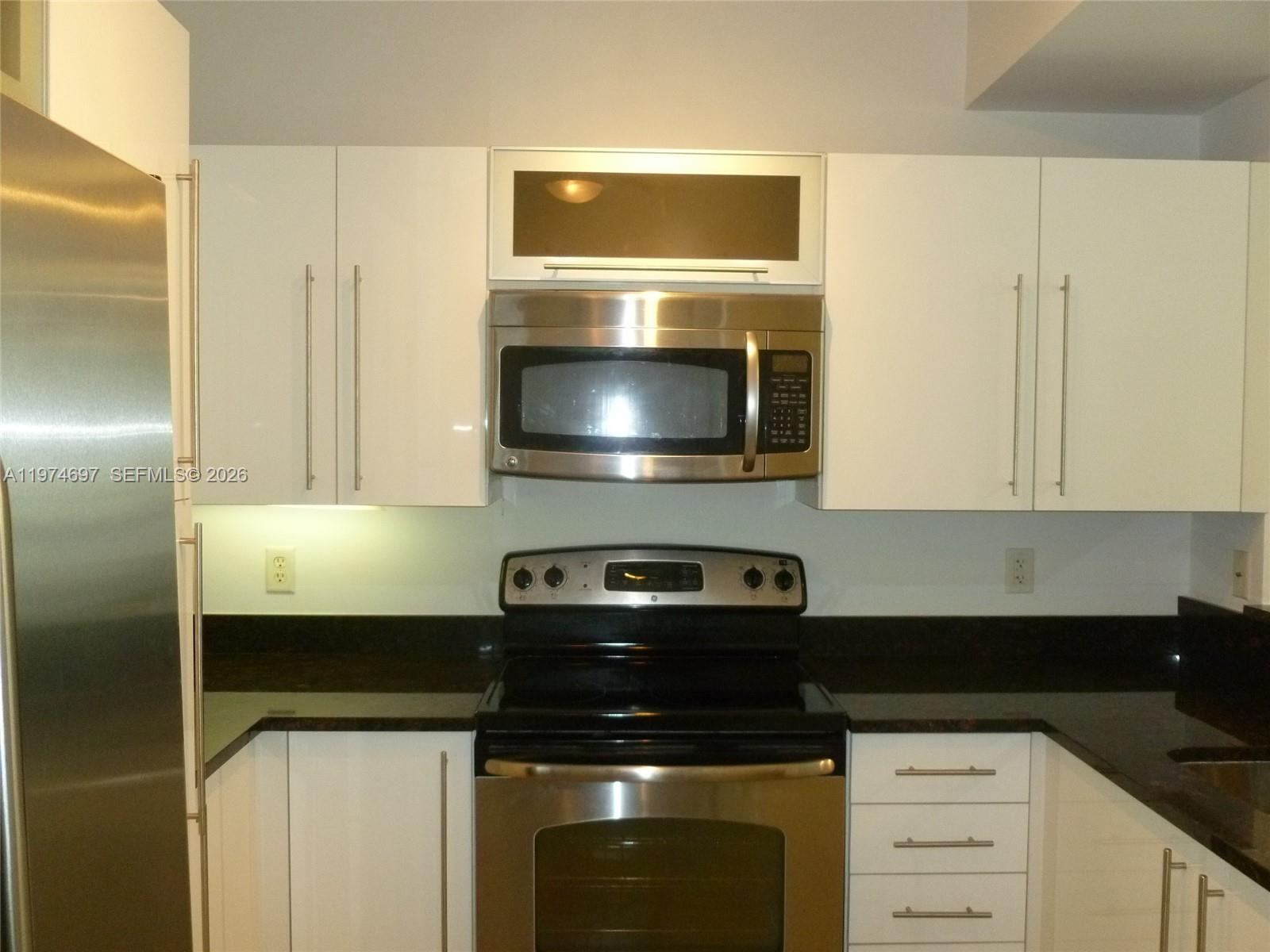 TOSCANO CONDO - Residential