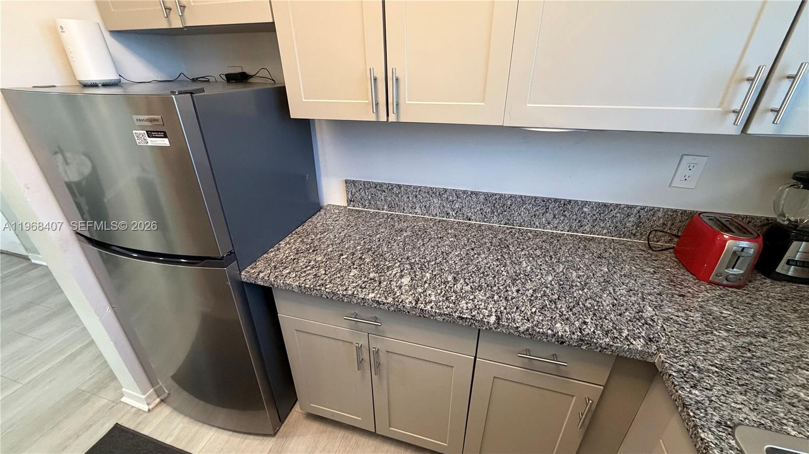 BAY HARBOUR ISLAND - Residential Lease