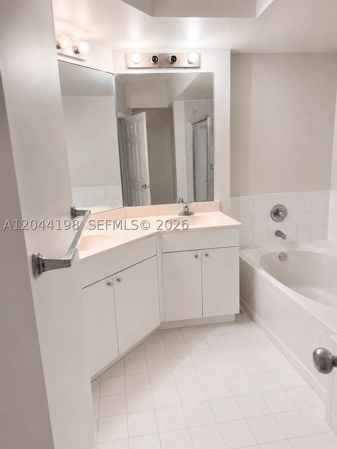 17145 N Bay Rd 4307