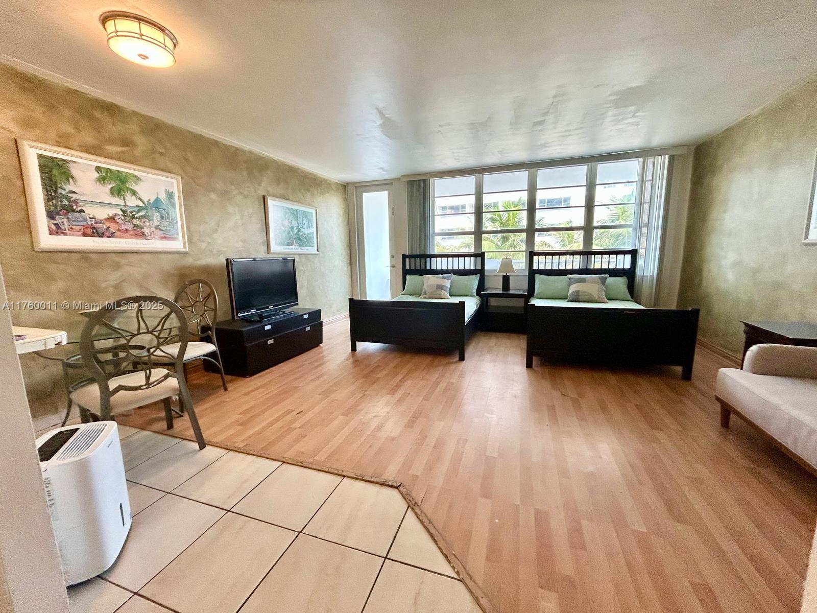 100 Lincoln Rd 329, Miami Beach, Miami-Dade County, Florida - 1 Bathrooms - 