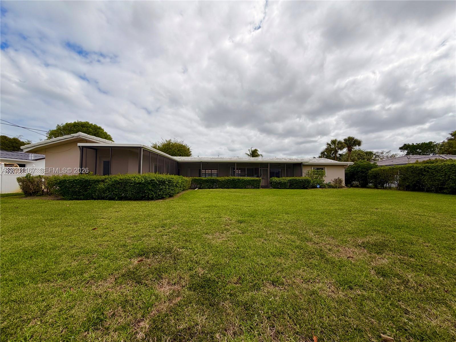 HOLLYWOOD HILLS - Residential Lease