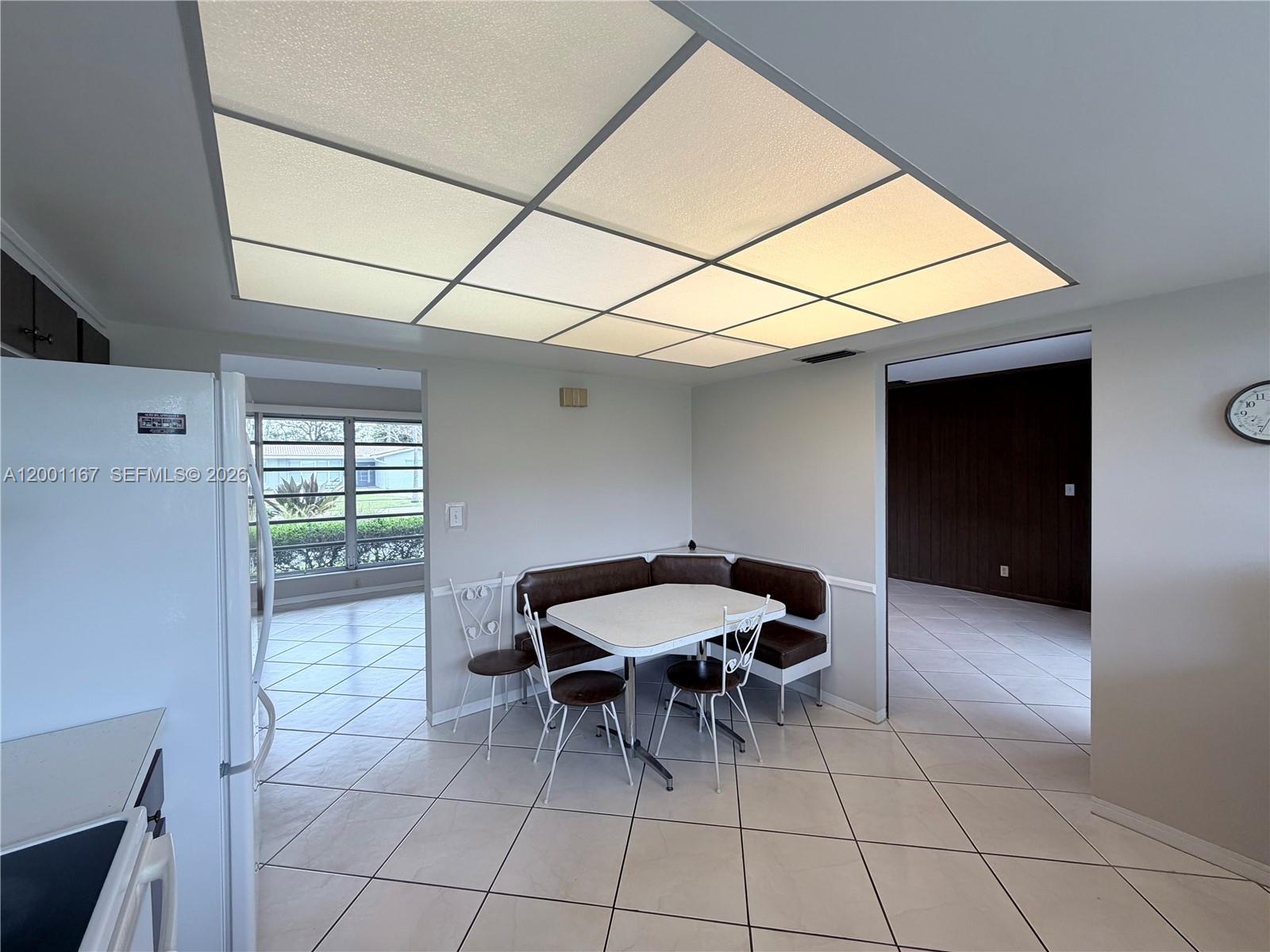 HOLLYWOOD HILLS - Residential Lease