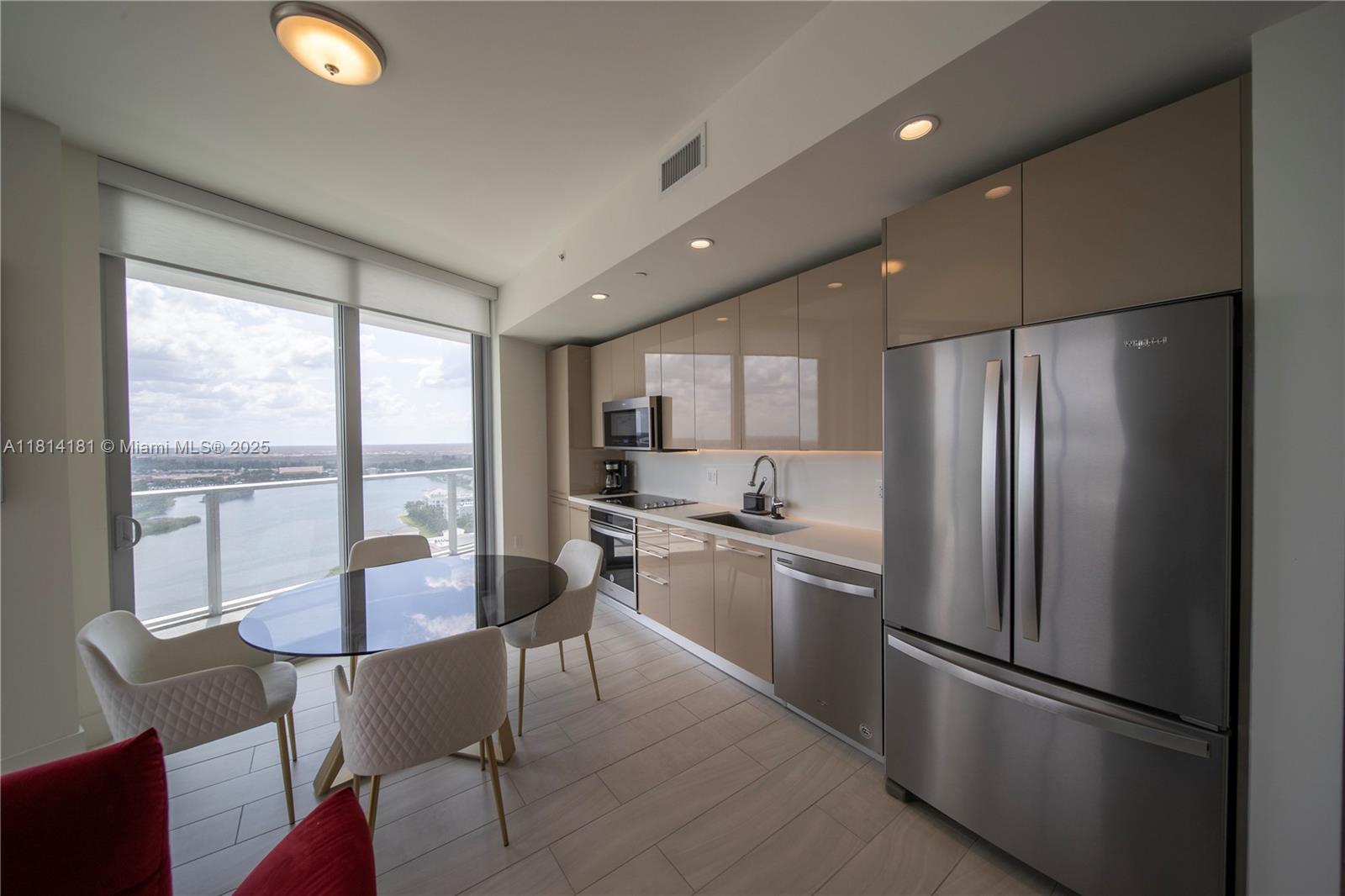 METROPICA NORTH TOWER ONE - Residential Lease